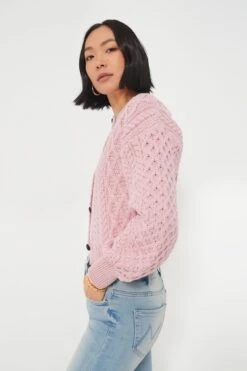 Pale Pink Clover Cropped Aran Cardigan -ULLA JOHNSON SHOP 05qUOcV9vEdc0yxH6FUgg24gkydMKBBr 1