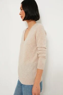 Sandstone Cashmere V-Neck Sweater -ULLA JOHNSON SHOP 7Wxh6J2GTyeVyJ6UEEvaIPqAoQ4pjncz 1