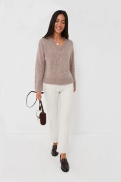 Biscotty Cashmere Standard V-Neck Sweater -ULLA JOHNSON SHOP EoyQQmaGkuaEhmJNq4PwIbDdCJhJbbNj 1