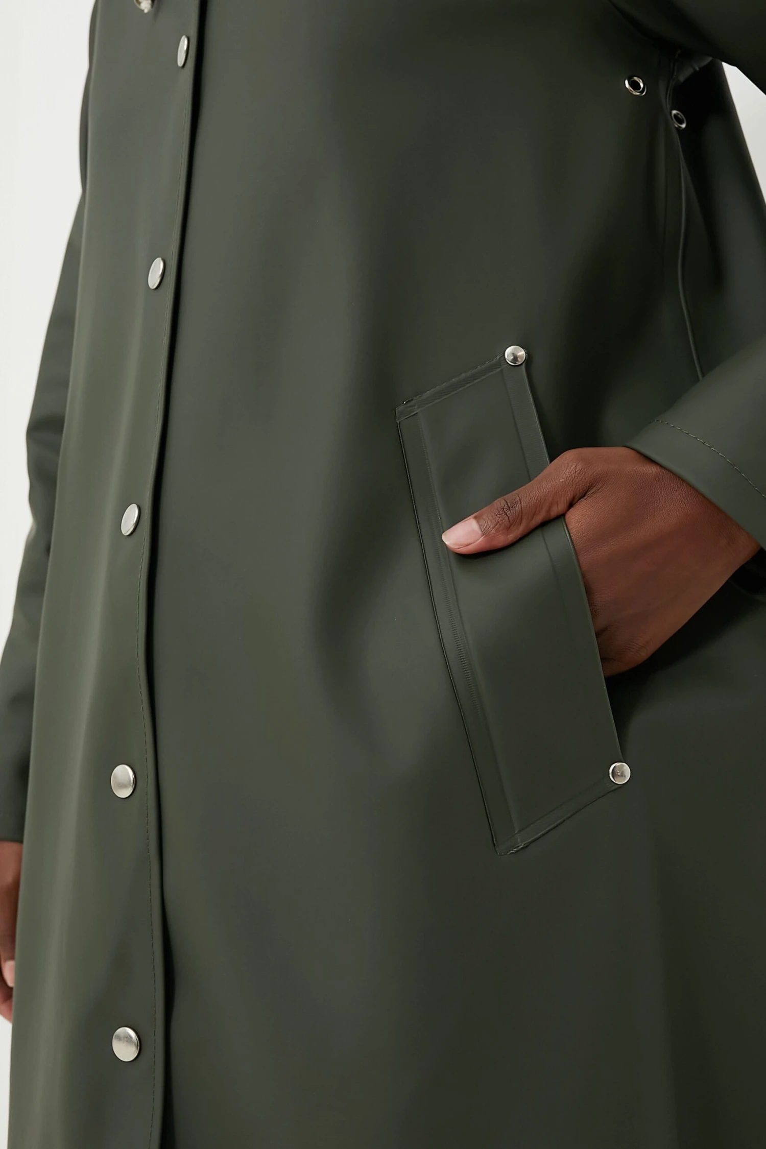 Stutterheim Green Mosebacke Raincoat 5 Stutterheim Green Mosebacke Raincoat - Image 5