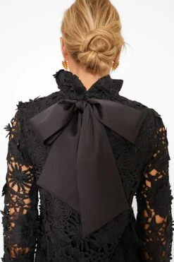 Black Guipure Lace Faye Blouse -ULLA JOHNSON SHOP NfjhdxThSeHBhL0yaELWvyFyctSt7wcw 1