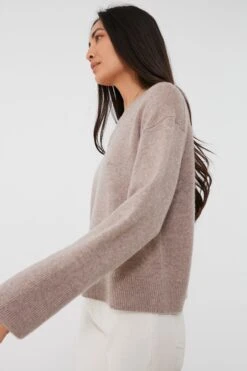 Biscotty Cashmere Standard V-Neck Sweater -ULLA JOHNSON SHOP OCPprjUW6slXuQ6eAuxh1ysJ6hKW4iR5 1