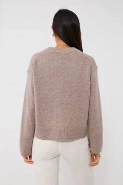 Biscotty Cashmere Standard V-Neck Sweater -ULLA JOHNSON SHOP csk6BaKNH2LPHmvnaeQjNtoVZfZ3NpKK 1