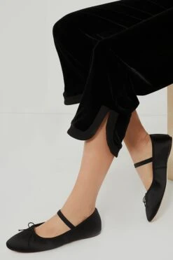 Black Velour Jojo Pants 9 Black Velour Jojo Pants -ULLA JOHNSON SHOP eWpcmxRVkRWPDNcDy3yMlLpXKWYQdvHQ 1