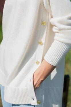 Winter White Sophia Sweater 15 Winter White Sophia Sweater -ULLA JOHNSON SHOP lo6yfScBjJWUDHvMkurDqgWVrD4ui5eZ 1