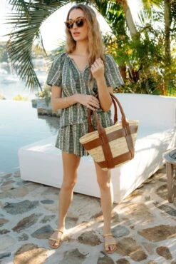 Fern And Floral Stripe Elena Top 14 Fern And Floral Stripe Elena Top -ULLA JOHNSON SHOP t6LsLSPVn3cvMSbCxdnaO4oiz7uOlDs6 1